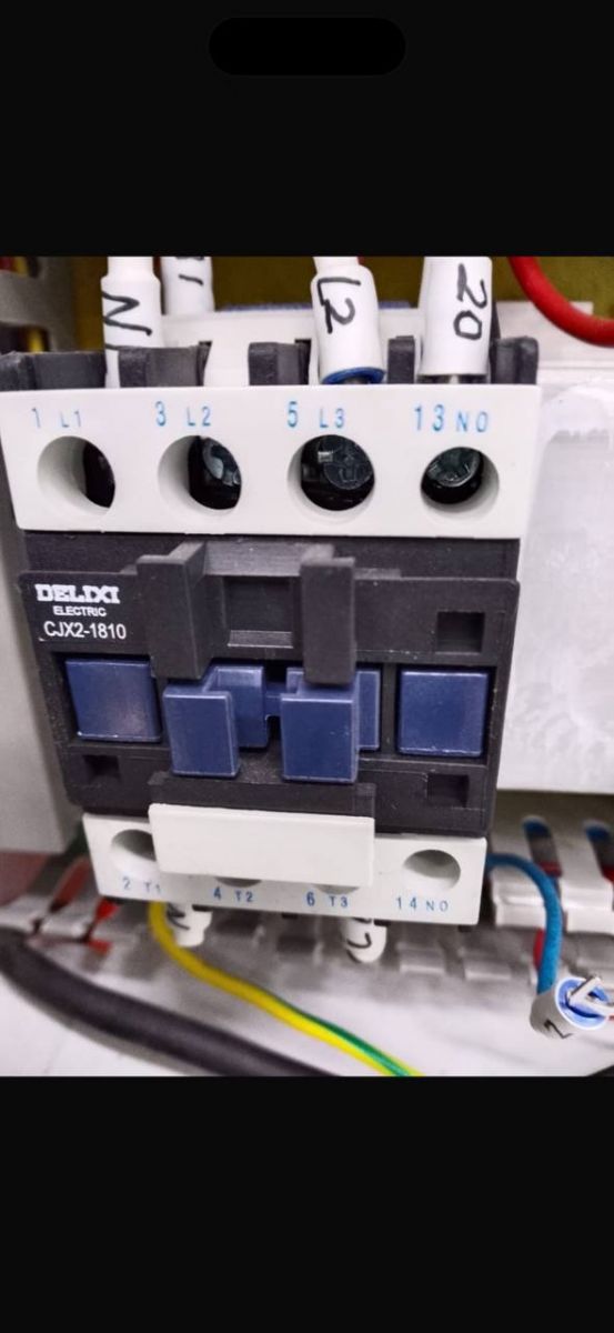Пускатель NXC-12/220V V-T100A-B01  A1